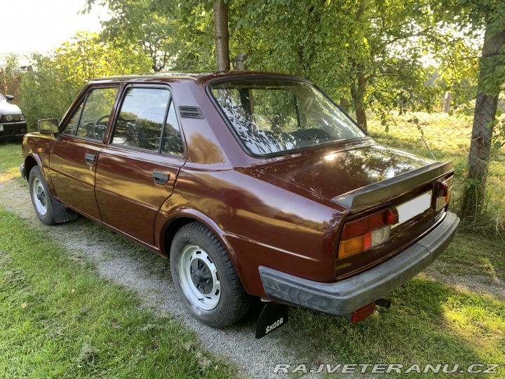 Škoda 105 L 1985