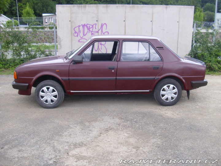 Škoda 130 1985