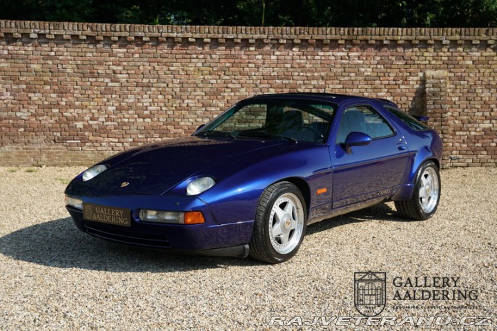 Porsche 928 S4 1988