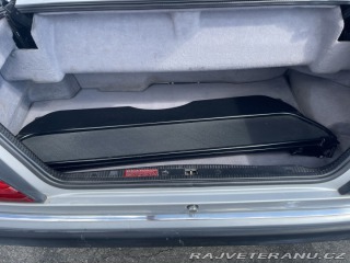Mercedes-Benz 300 1992