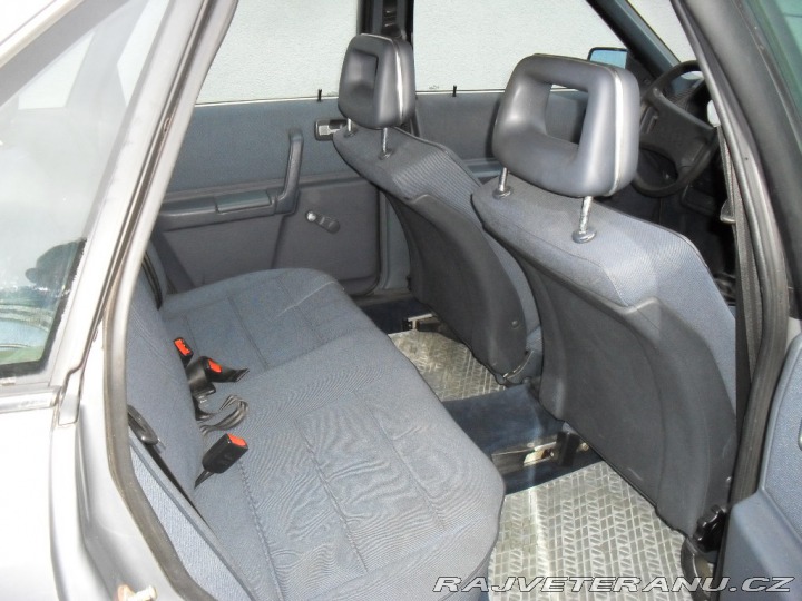 Audi 100 44 2.3E 100Kw Pěkný Stav! 1987