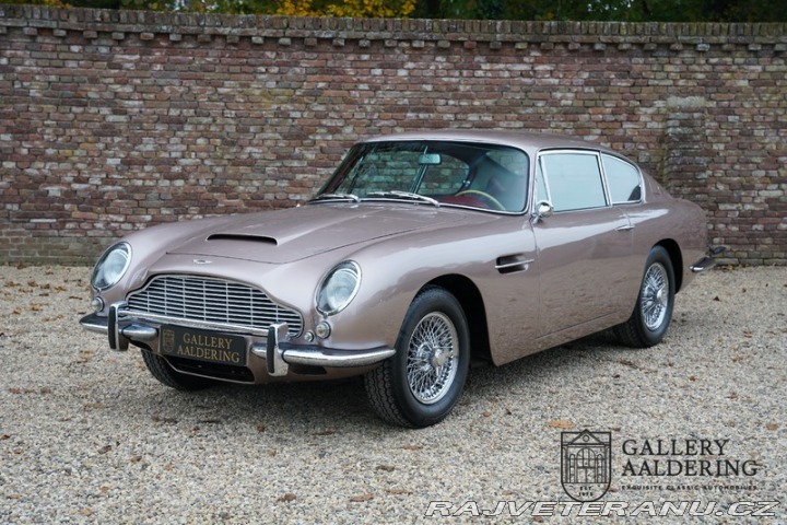 Aston Martin DB 6
