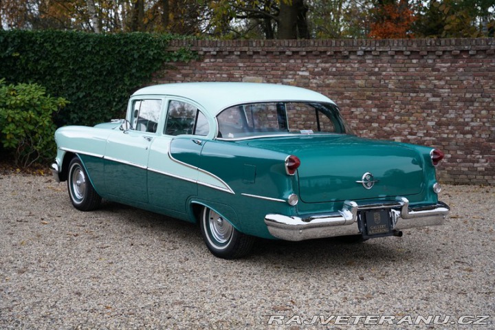 Oldsmobile 88 certifikace Mille Miglia! 1955