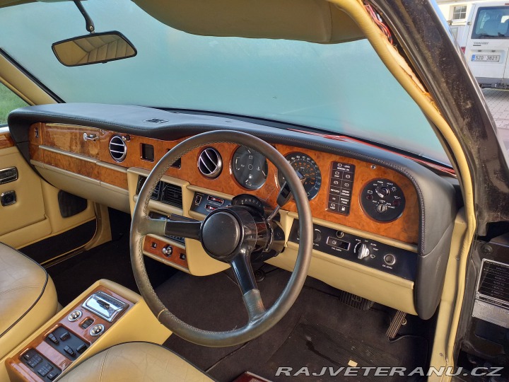 Rolls Royce Silver Spirit  1987