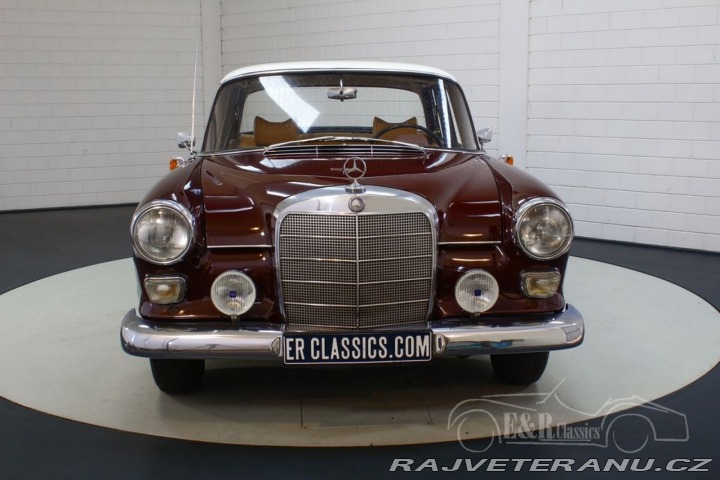 Mercedes-Benz 190 C Heckflosse 1964