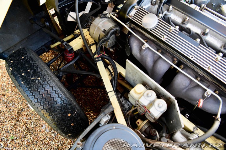 Jaguar E-Type Series 2 (1) 1971