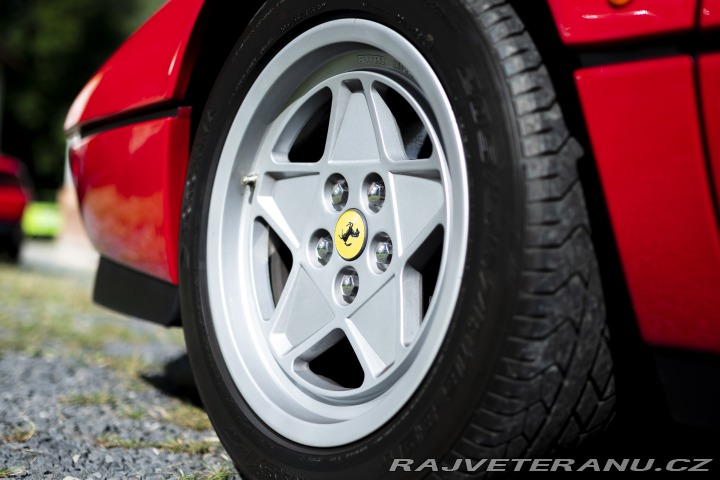 Ferrari 208 GTB TURBO 1986