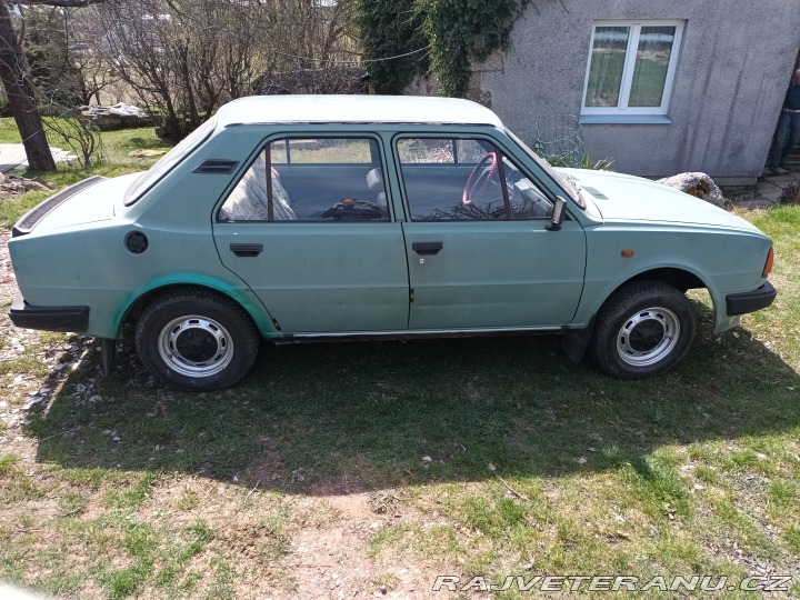 Škoda 120 1987