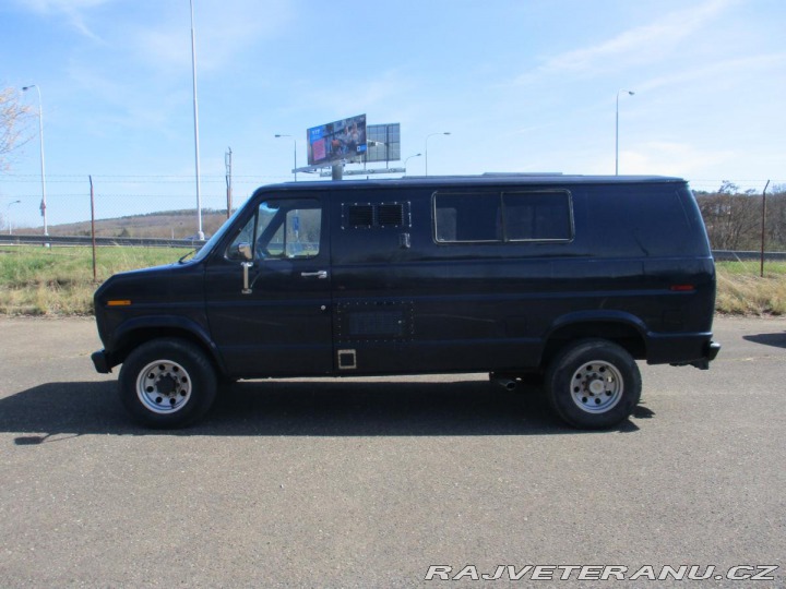 Ford Econoline E350 1985