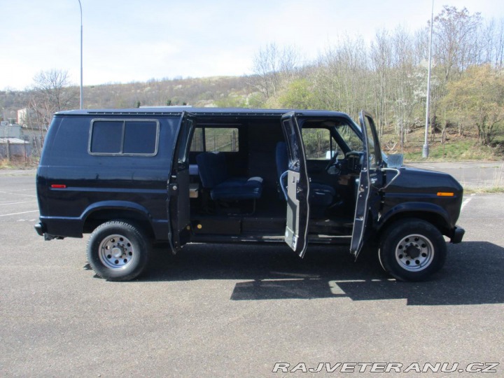 Ford Econoline E350 1985