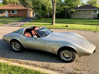 Chevrolet Corvette 25th Silver Edition