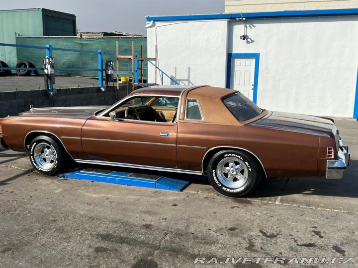 Chrysler Cordoba  1977