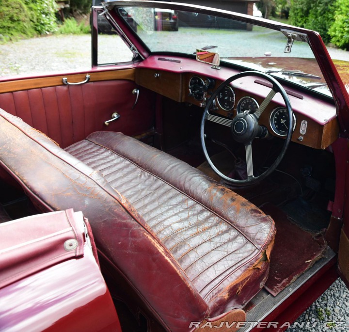 Ostatní značky Ostatní modely Jensen  Interceptor (1) 1956