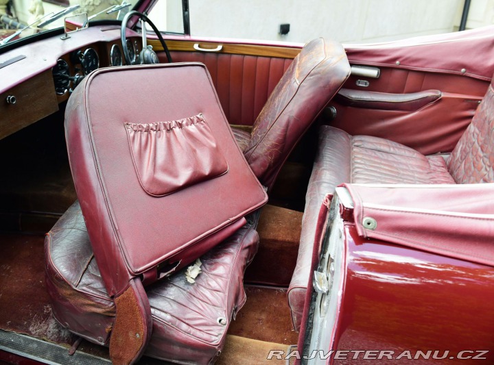 Ostatní značky Ostatní modely Jensen  Interceptor (1) 1956