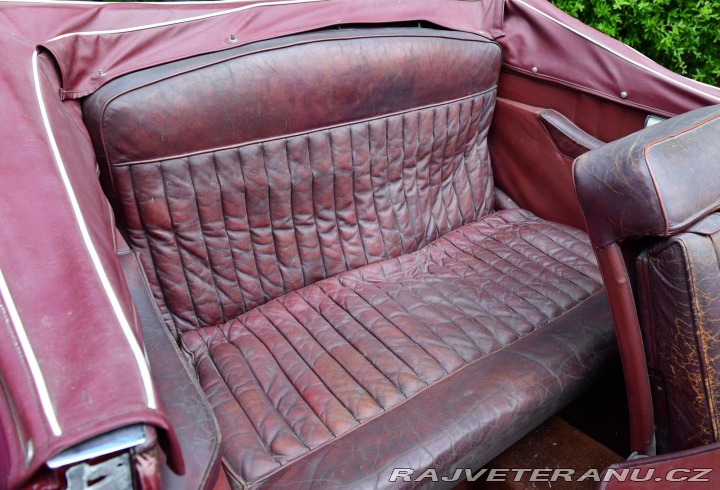 Ostatní značky Ostatní modely Jensen  Interceptor (1) 1956