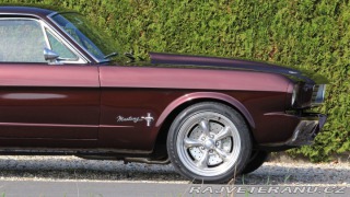Ford Mustang fastback V8 automatic 1966