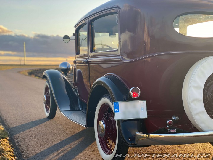 Plymouth Ostatní modely PA 2 Door Coach 1931