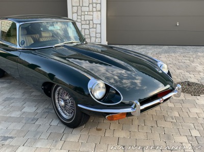 Jaguar E-Type 2+2