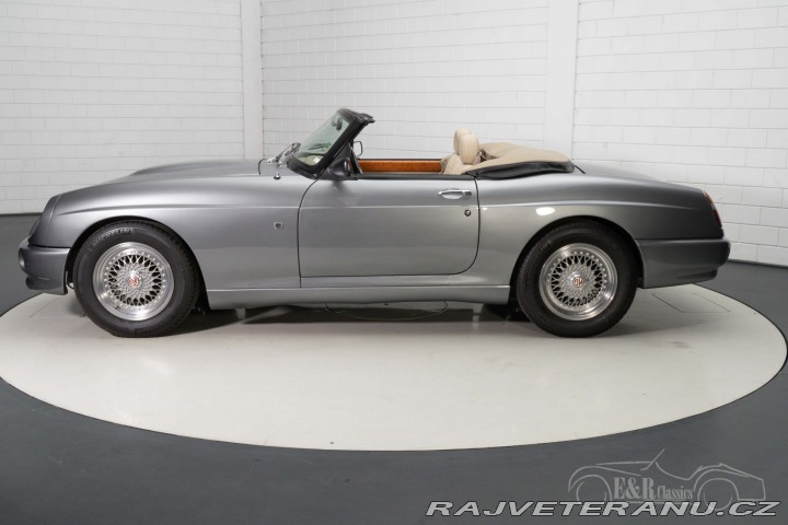 MG RV8 1993