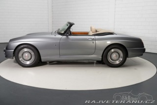 MG RV8 1993