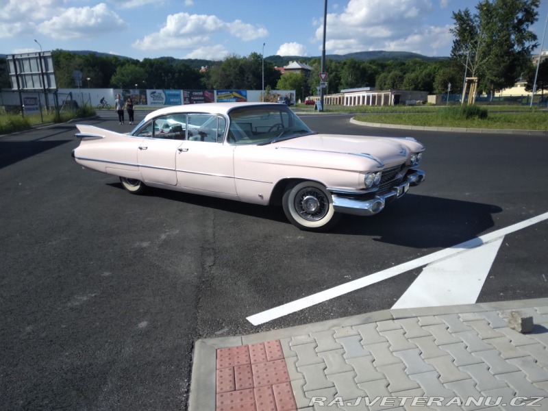 Cadillac DeVille 