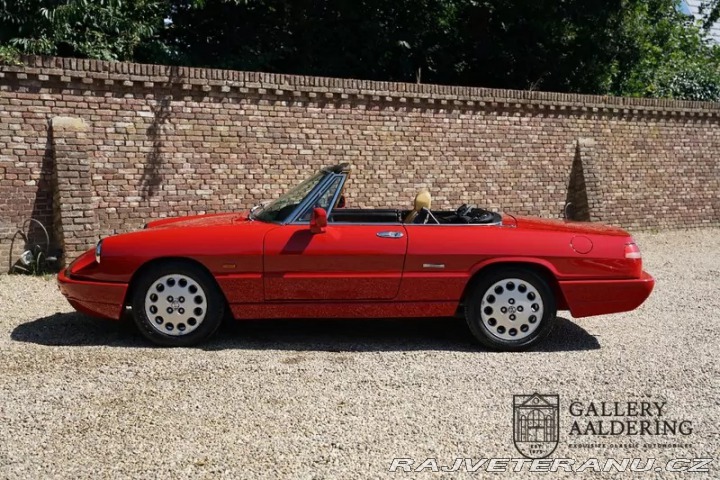 Alfa Romeo Spider 2000 1991