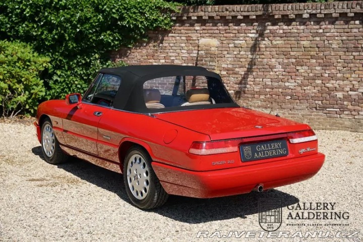 Alfa Romeo Spider 2000 1991