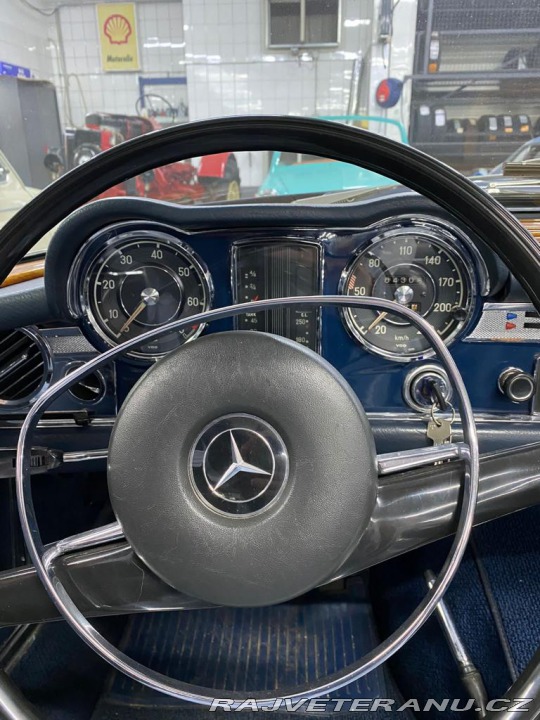 Mercedes-Benz SL 280SL Pagoda 1970