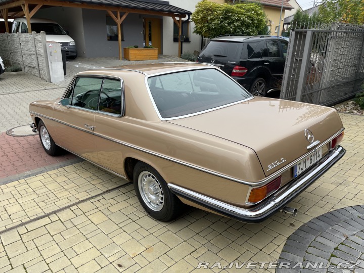 Mercedes-Benz 250 W114 250C 1969