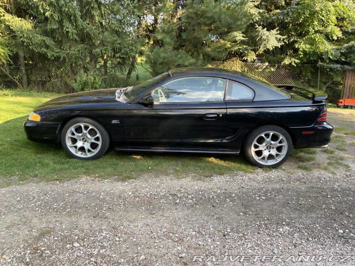 Ford Mustang GT - 5.0 V8 1994