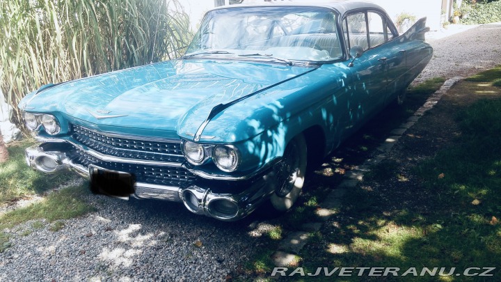 Cadillac DeVille