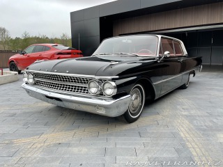 Ford Galaxie 500