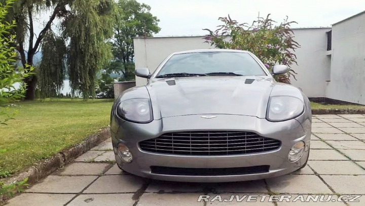 Aston Martin Ostatní modely V12 Vanquish 2003