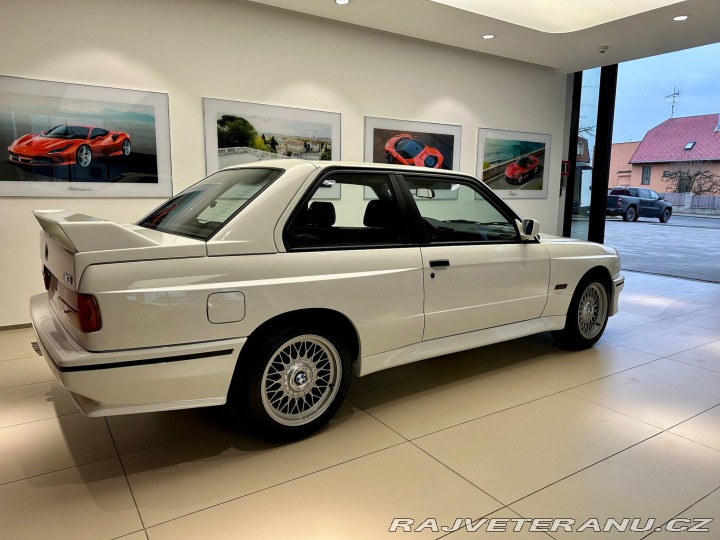 BMW M3 E30 1988
