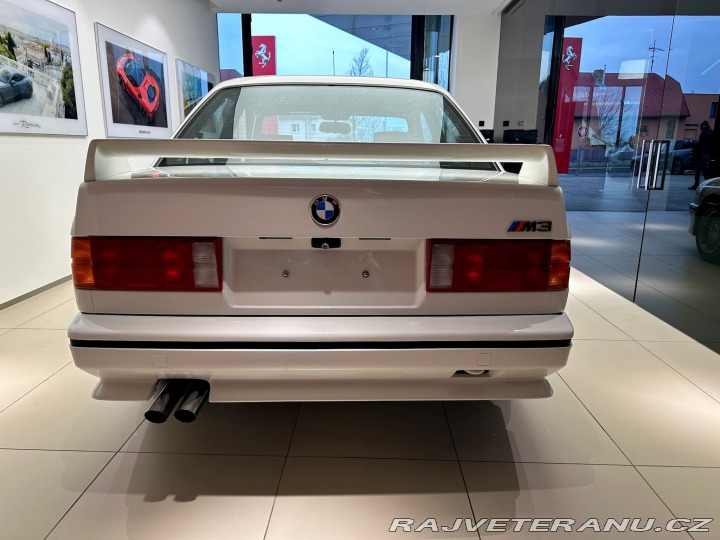 BMW M3 E30 1988
