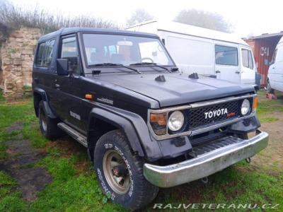 Toyota Land Cruiser J70