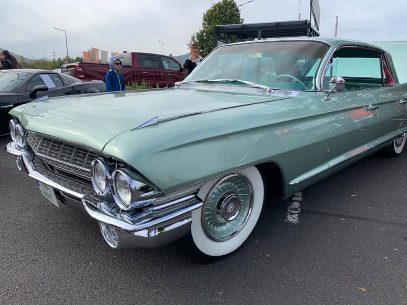Cadillac Fleetwood osobní