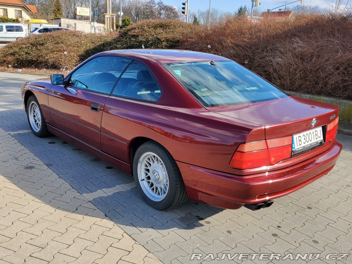 BMW 8  1991