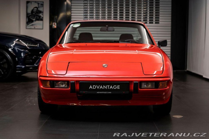 Porsche 924  1977