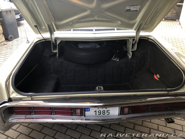 Lincoln Continental 4 doors 1970