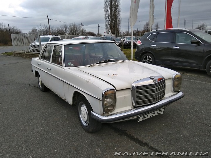 Mercedes-Benz 230 230/6 W114 1969