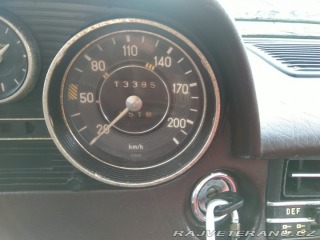 Mercedes-Benz 230 230/6 W114 1969