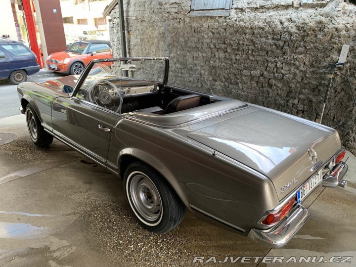 Mercedes-Benz SL 230 1968