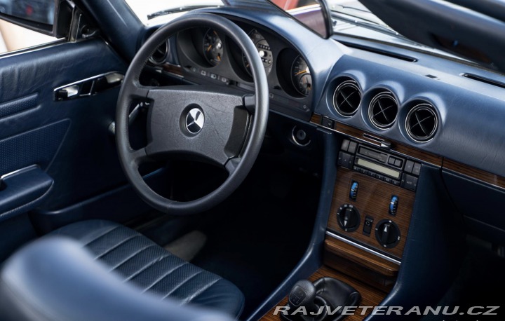 Mercedes-Benz SL R107 1981