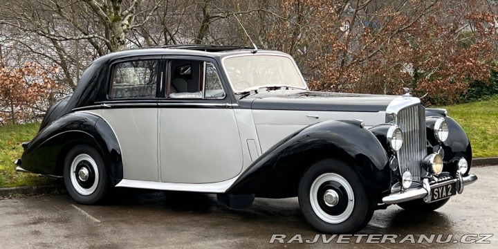 Bentley R Type Automatic Sports (4) 1954