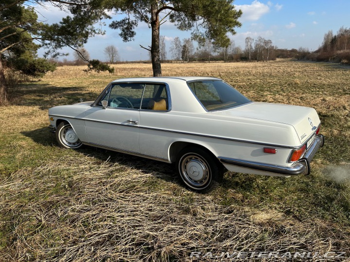 Mercedes-Benz 250 KUPÉ 250C W114 1971