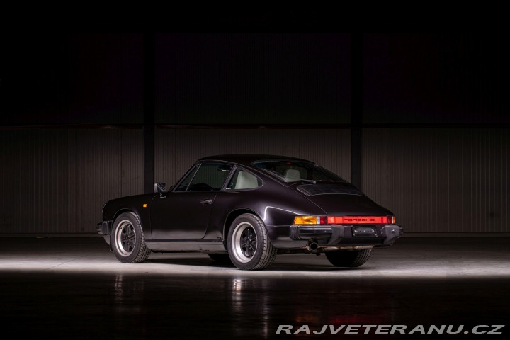 Porsche 911 Carrera 25th Anniversary 1989