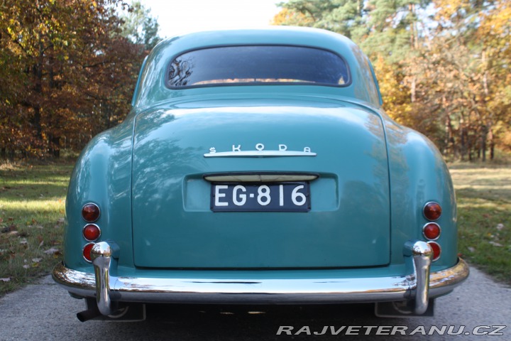 Škoda 1200 Sedan 1955 1955