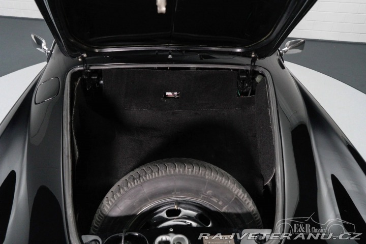 Volkswagen Karmann Ghia Coupe 1972