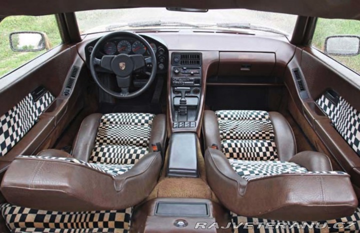 Porsche 928 1, série 1978